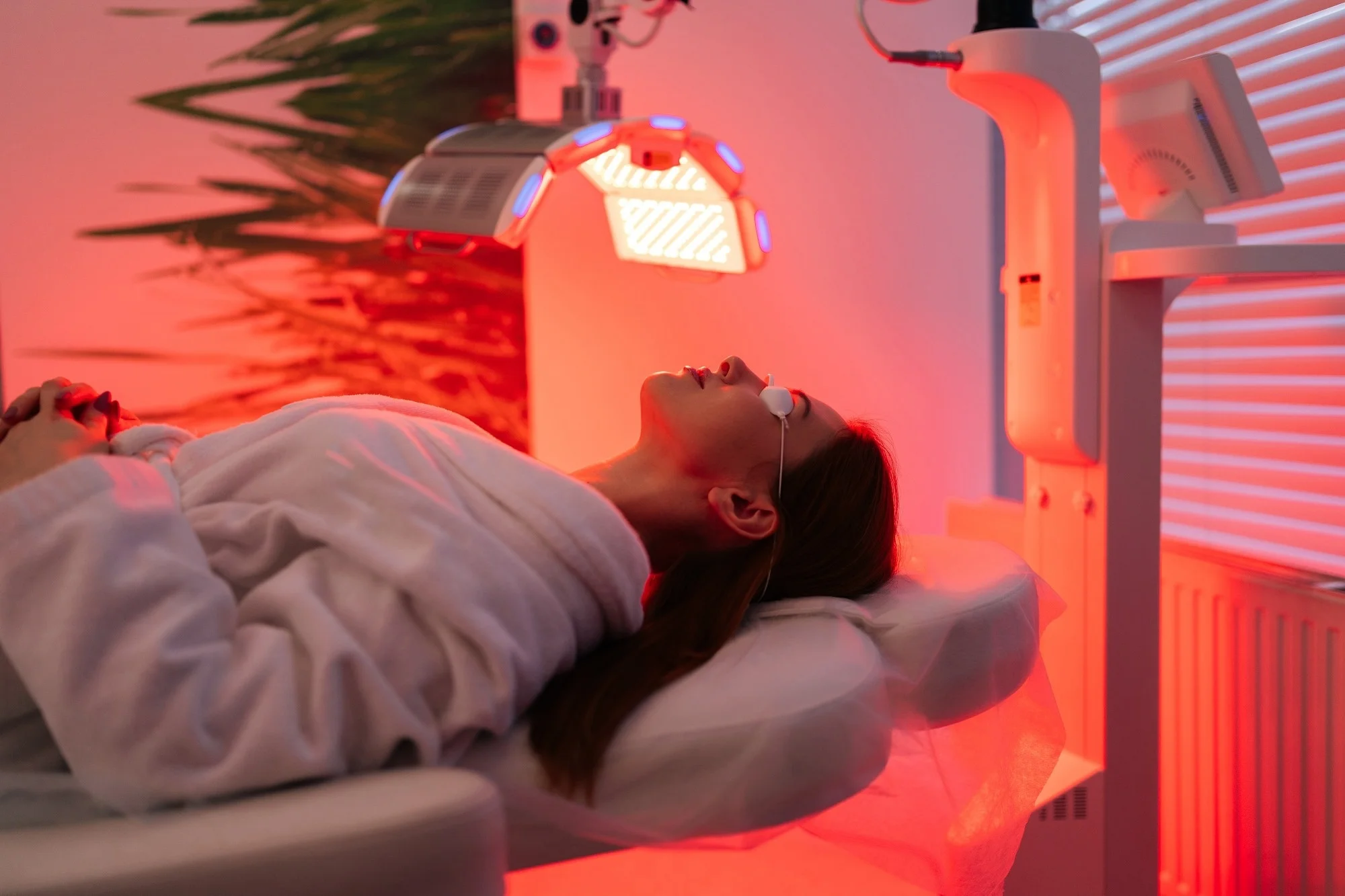LED Light Therapy near Islington & Angel, London
