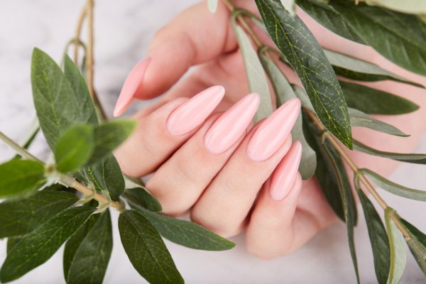 Gel vs. Acrylic Nails: Which Lasts Longer?