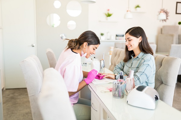 Top-Rated Nail and Lash Salon in Angel, London