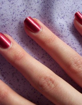 manicured-hand-1-1439847-1599x1066-1-1024x683
